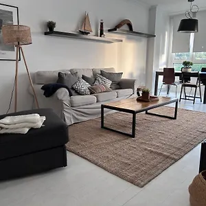 White Cozy Flat In Donostia San Sebastián